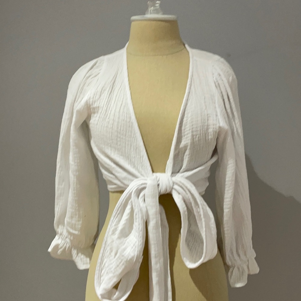 White long sleeve tie front blouse NEVER BEEN WORN